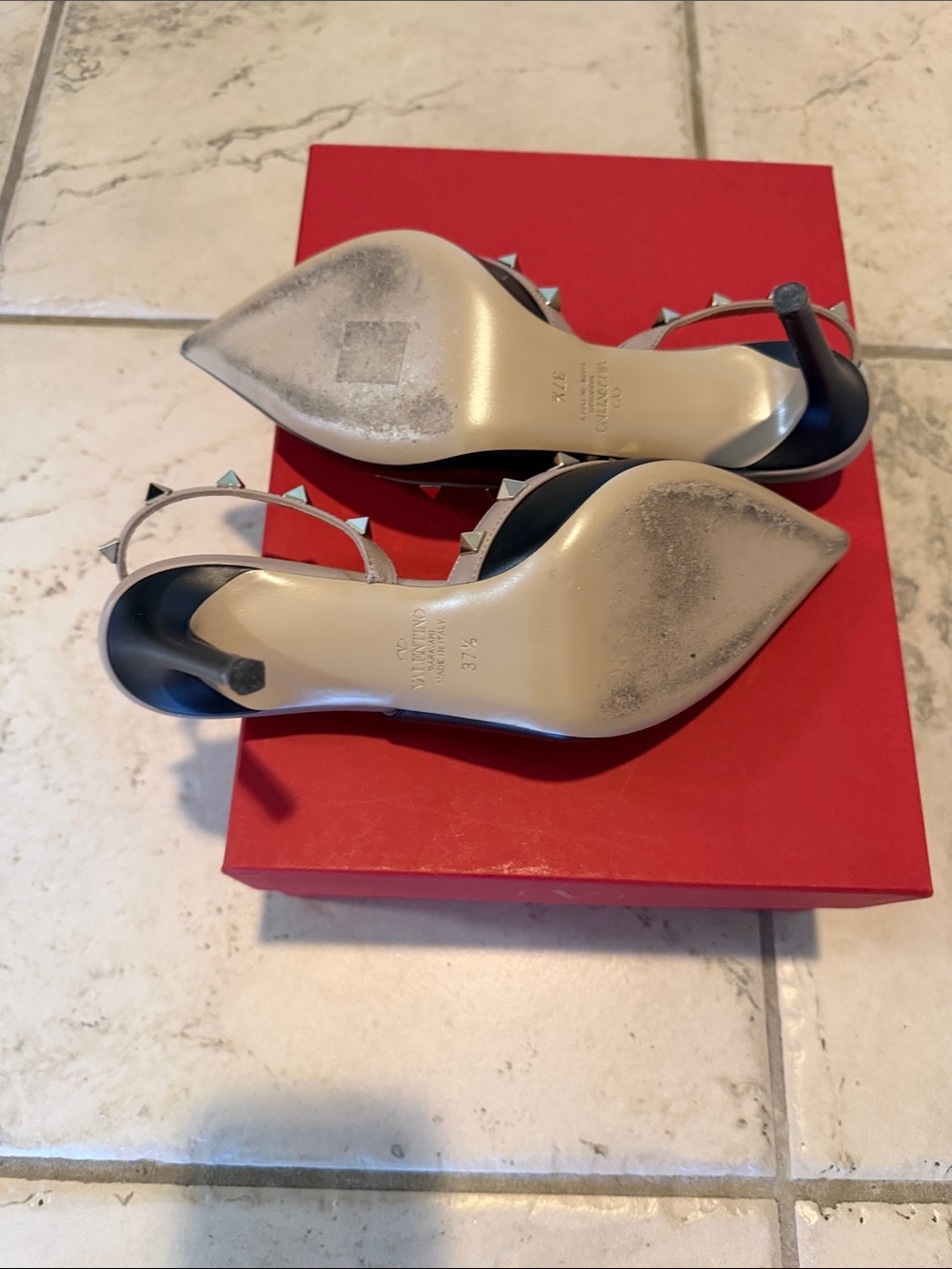 Valentino Black Pointed Rockstud Slingback Pumps with Nude Trim - Picture 5 of 14